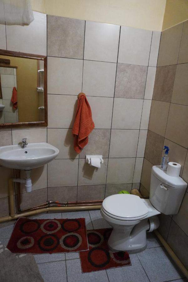 Okahandja Guesthouse Екстер'єр фото