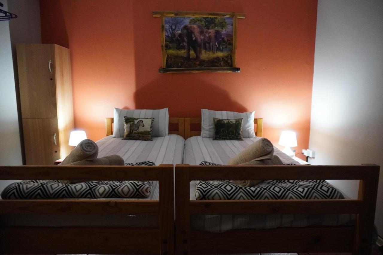 Okahandja Guesthouse Екстер'єр фото