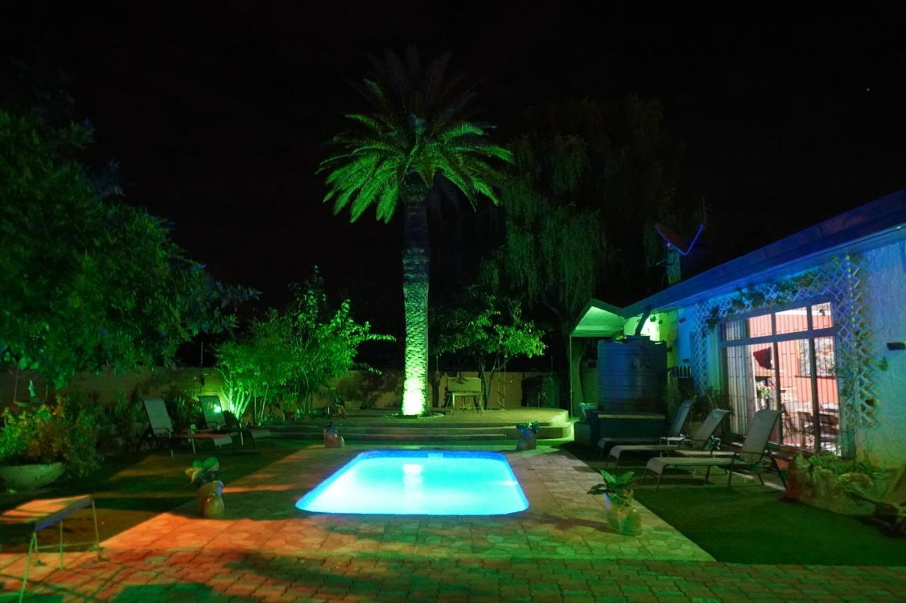 Okahandja Guesthouse Екстер'єр фото